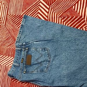 Brand new wrangler men's jeans 35x32